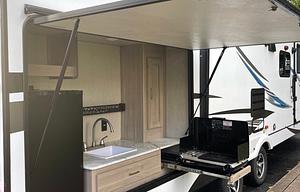 2020 Coachmen Freedom Express 292BHDS