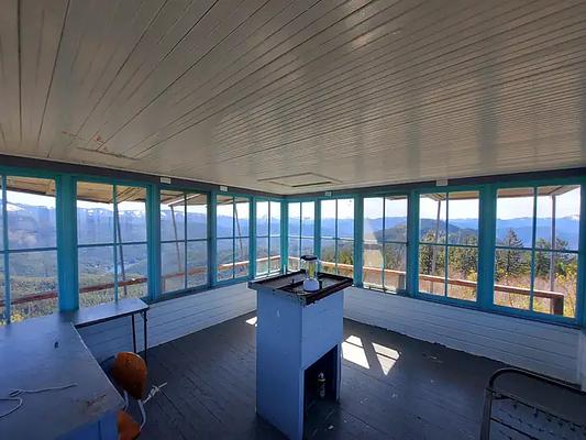 Acorn Woman Peak Lookout, Loop: Acorn Woman Peak Lookout