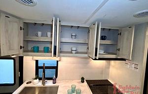 Forest River Sunseeker LE Model 2850SLE Motorhome