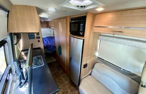2013 Winnebago Era 70A