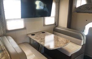 2017 Thor Motor Coach Freedom Elite 29FE