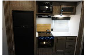 Newer 2021 Family Fun Toy Hauler