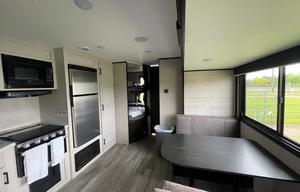 2022 Jayco Jay Flight SLX 8 267BHS RV rental photo 6