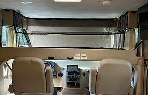 2022 Thor Motor Coach Vegas 24.1 Sleeps 6!