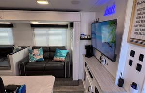 Cruise & Snooze RV