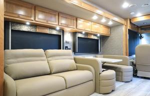 Beautiful luxury RV is Kid and Pet friendly!