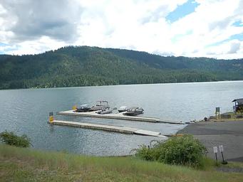 Dent Acres boat ramp and courtesy docks