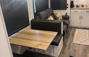 2024 Jayco Eagle 321RSTS RV rental photo 11