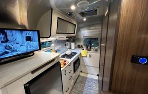 Airstream Caravel FB