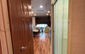 Luxury 2015 Jayco RV - Sleep 6 - Family Road Trip!