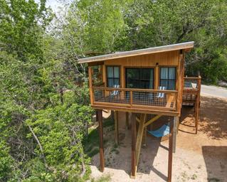 River Road Treehouses