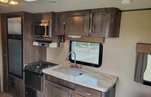 2014 Dutchmen RV Kodiak 200QB Ultimate RV rental photo 8