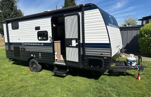 Aaron's 2026 Springdale 18' bunkhouse