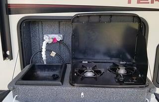 2014 Outback 22ft.