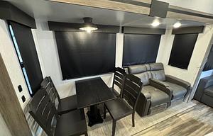 Giant Family RV