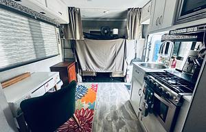2022 Class C Adventure Machine near PDX
