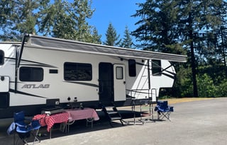 2021 Dutchmen Atlas "BUNK House" Fifth Wheel