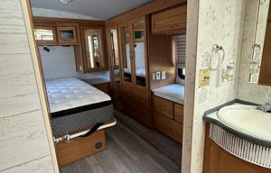 2000 Fleetwood RV Southwind 36T RV rental photo 3
