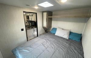 Glamping Haven: 2 Bdrms, Cozy Fire & Paws Welcome!