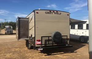 NICE SMALL TRAILER FOR COUPLE OR FAMILY OF 4 PEOPLE. GOOD FOR CAMPING OR ROMANTIC GATEWAY, BUSINESS TRIP.