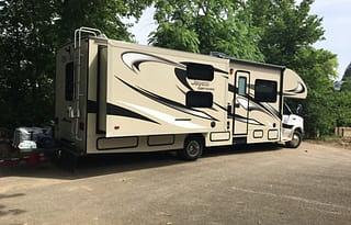 "Wanda" 2015 Jayco Greyhawk 31FS