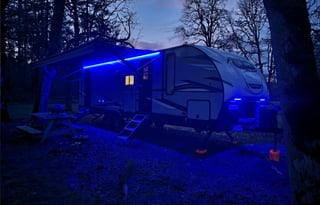 2021 Cherokee Alpha Wolf 26DBH-L