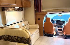 Travel in Style: Winnebago Minnie Winnie Premier