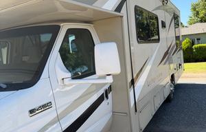 2017 Coachmen RV Leprechaun 260DS Ford 450