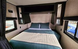 Book Your Family Get Away in our Jayflight 264BH