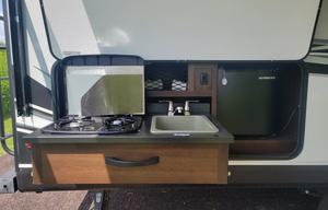 Dog friendly camper with outdoor kitchen