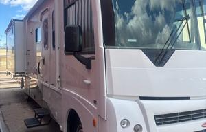 2007 Winnebago Sightseer 35J