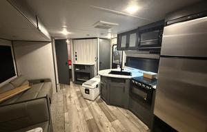 2022 Dutchmen RV Aspen Trail LE 29DB RV rental photo 11