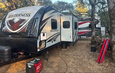 Double Slide Bunk House Generator Included