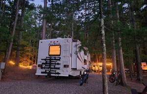 2011 Four Winds RV Chateau 31B RV rental photo 5