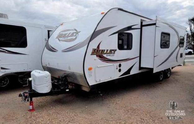 Travel Trailer Camping EVENTS FRIENDLY FAMILY SIZE