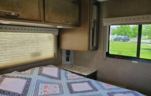Pet & Family Friendly 2018 Thor Four Winds