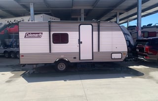 2021 Dutchmen RV Coleman 17R- Free Generator