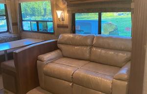 2014 CrossRoads RV Zinger ZT32QB