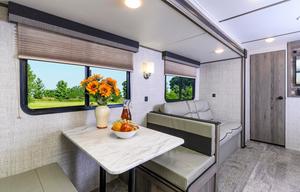 2022 Gulf Stream RV Kingsport Lite 279BH