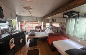 Cozy Home Pet Friendly RV