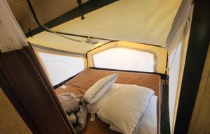 2015 Palomino SolAire 213 X RV rental photo 6