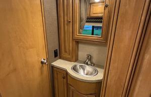 2018 Thor Motor Coach Siesta Sprinter 24SJ RV rental photo 22