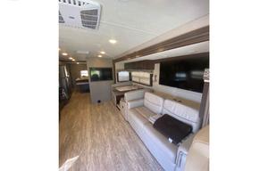 2020 Thor Motor Coach Hurricane 34R RV rental photo 7