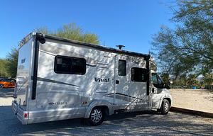 Itasca Viva 23L — European Chic on Wheels