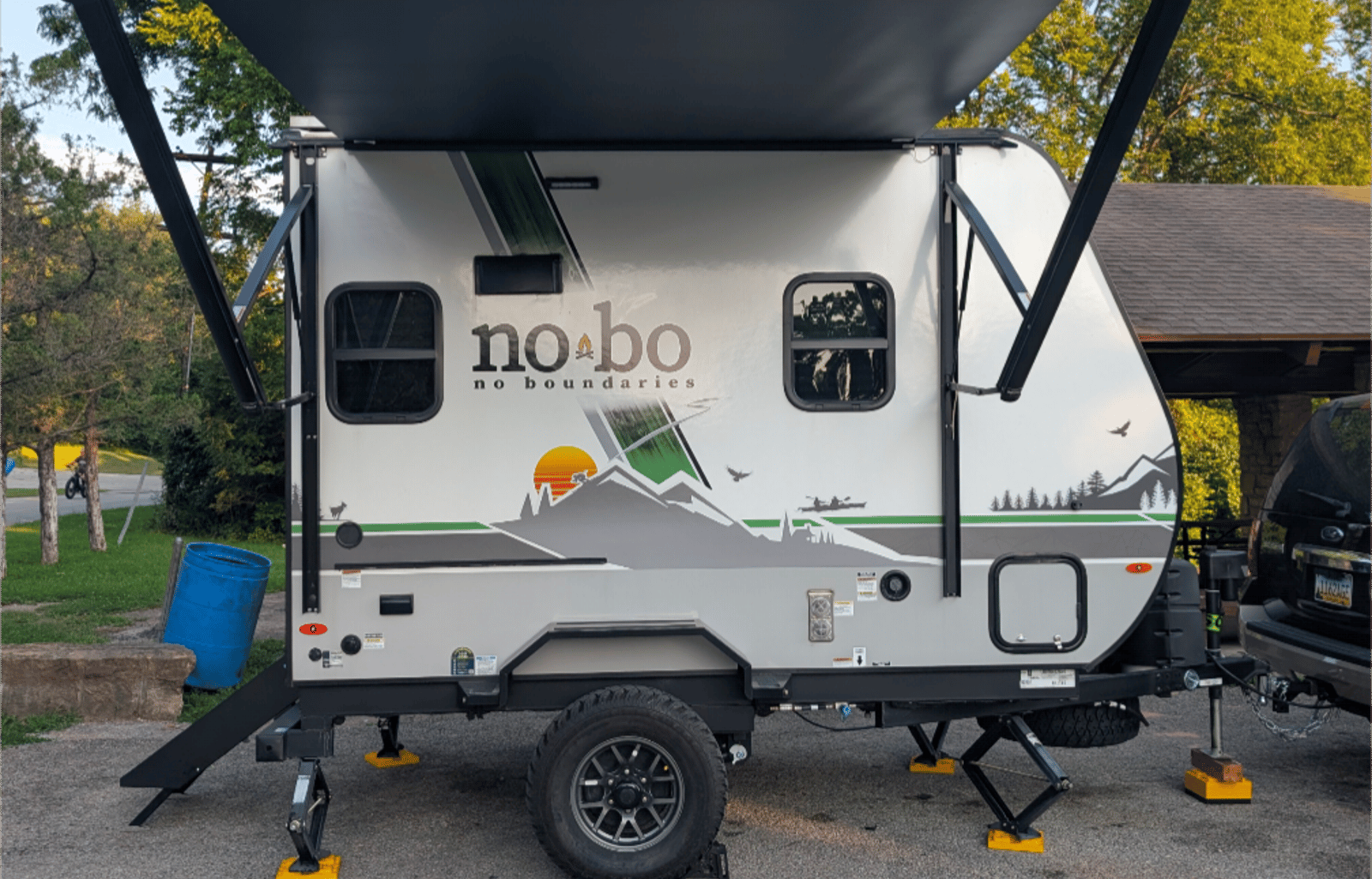 Little Bigfoot, Off Grid Adventure!