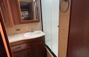 Great family camper with bunkhouse