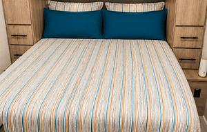 Meet "Ginger" Sleeps 6 Comfortably!