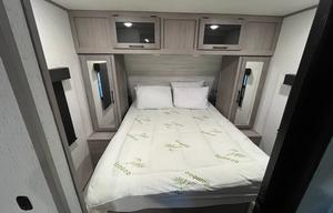 2023 Dutchmen RV Kodiak Ultra-Lite 302BHSL