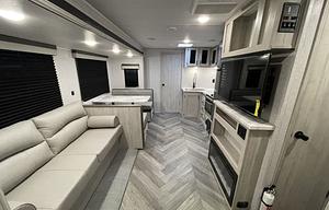 2022 East West Della Terra 312BH with bunkhouse