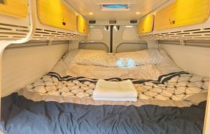 2013 Mercedes Sprinter 2500(Seal)